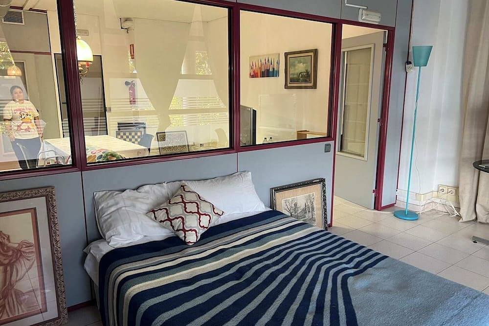 Entire apartment, Tessas apartments, Sabadell 3 in Sabadell, Barcelona Inland