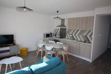 Gîte pour 6 personnes, avec terrasse et jardin dans Plage du Roaliguen