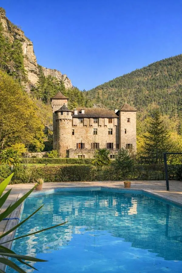 Hotel para 2 personas, con jardín y sauna además de jacuzzi y piscina - 1