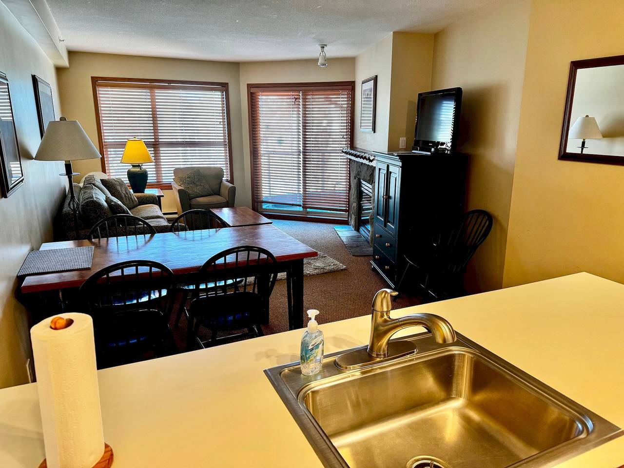 Apartamento entero, Slope side Condo True ski in ski out Pools hot tub in Whistler, Whistler Blackcomb