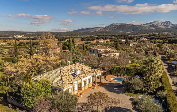 Maison de vacances pour 8 personnes, avec piscine ainsi que jardin et terrasse, animaux acceptés - 1