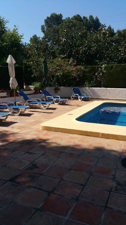 Chambre d’hôte pour 3 personnes, avec terrasse et jardin ainsi que piscine et sauna à Dénia - 4