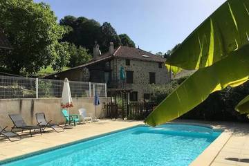 Location de vacances pour 10 personnes à Sainte-Colombe (Lot)