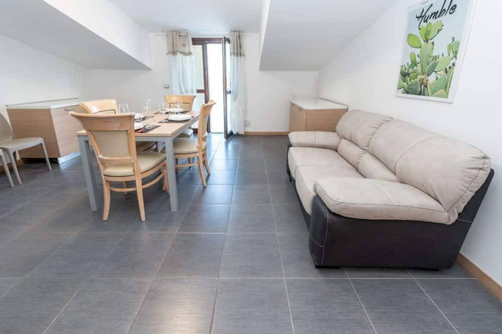 Geheel appartement, Gezellig appartement voor 6 personen met Wifi, airco, Tv, balkon en huisdieren toegestaan in Martinsicuro, Provincie Teramo