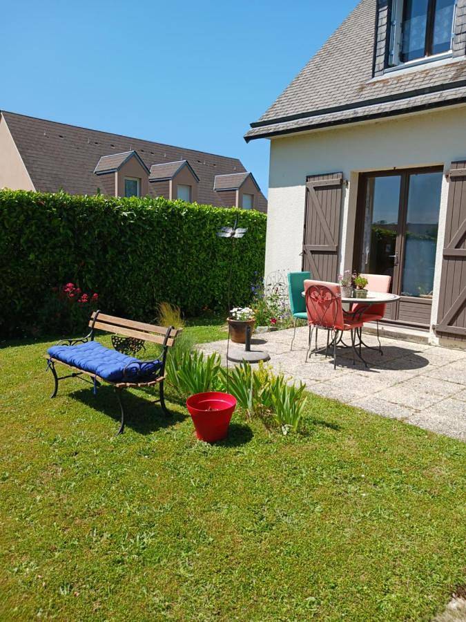Chambre d’hôte pour 2 personnes, avec vue ainsi que jardin et terrasse