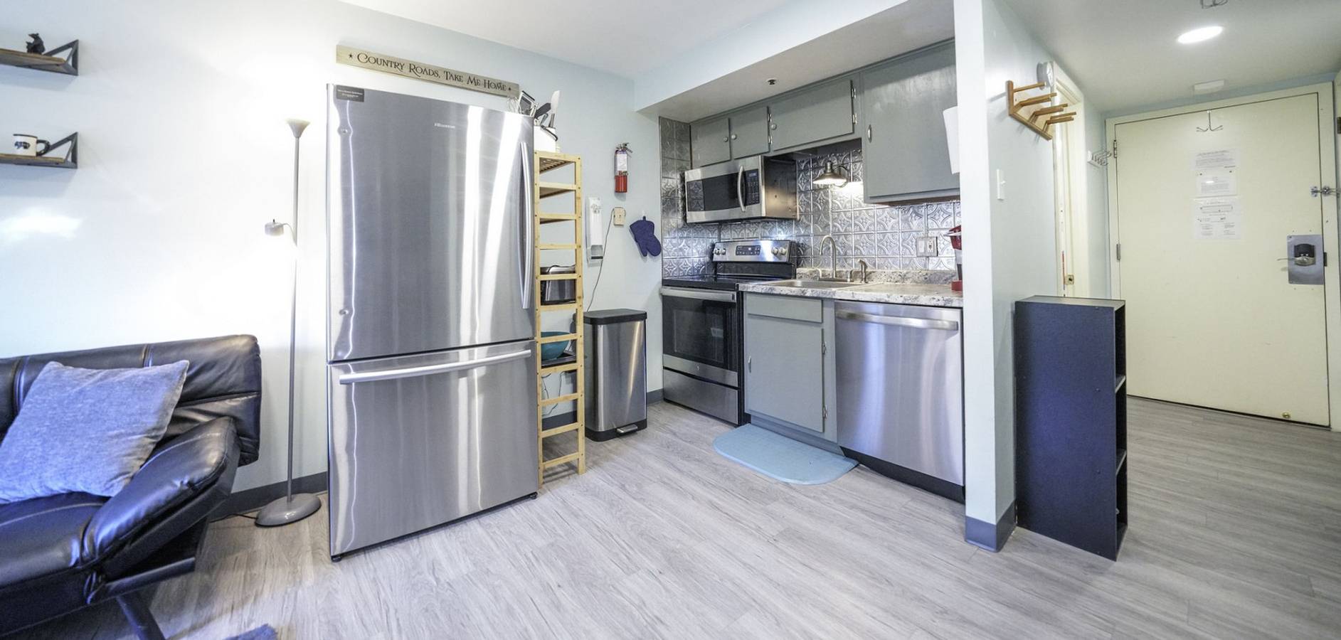 Ganze Wohnung, Workspace Studio. Ski-In/Ski-Out. Ac! in Snowshoe, Greenbrier River