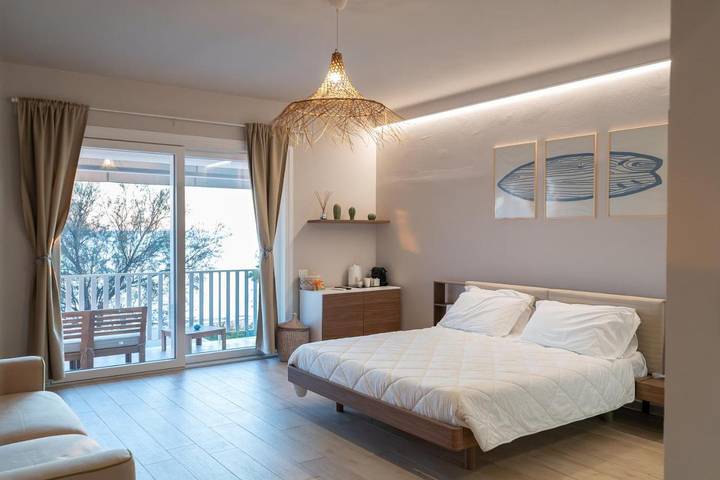 B&b per 2 persone, con Balcone e Terrazza nonché Panorama a Follonica