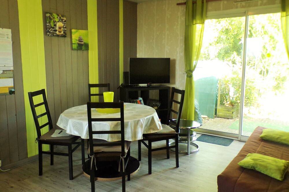 Bamboo Zen Gite In A Peaceful Natural Setting Pets Welcome in Missillac, Region de Saint-Nazaire