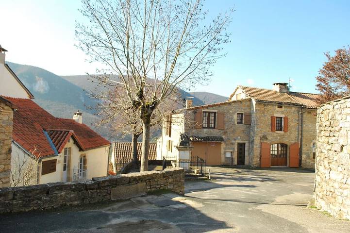 Location de vacances pour 4 personnes à Peyreleau