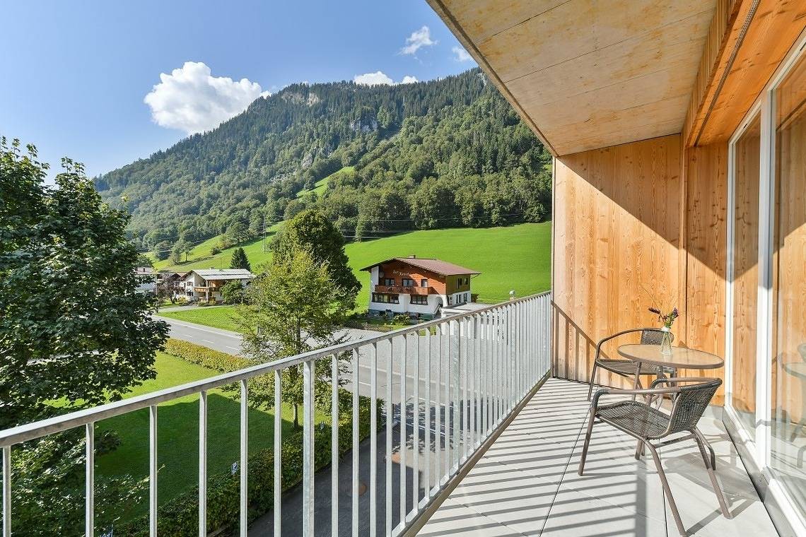 Ganze Ferienwohnung, Apartment mit Balkon in Klösterle am Arlberg, Arlberg