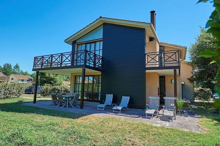 Maison de vacances pour 6 personnes, avec piscine et jardin à Salles