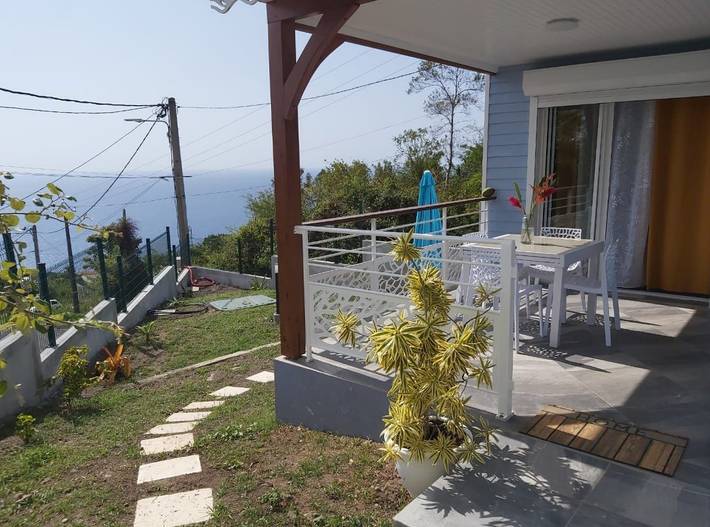 Gîte pour 4 personnes, avec jardin ainsi que piscine et balcon à Bouillante - 3