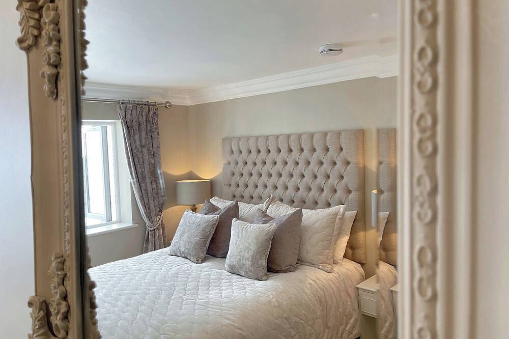 The White House Retreat in Worthing, South Downs