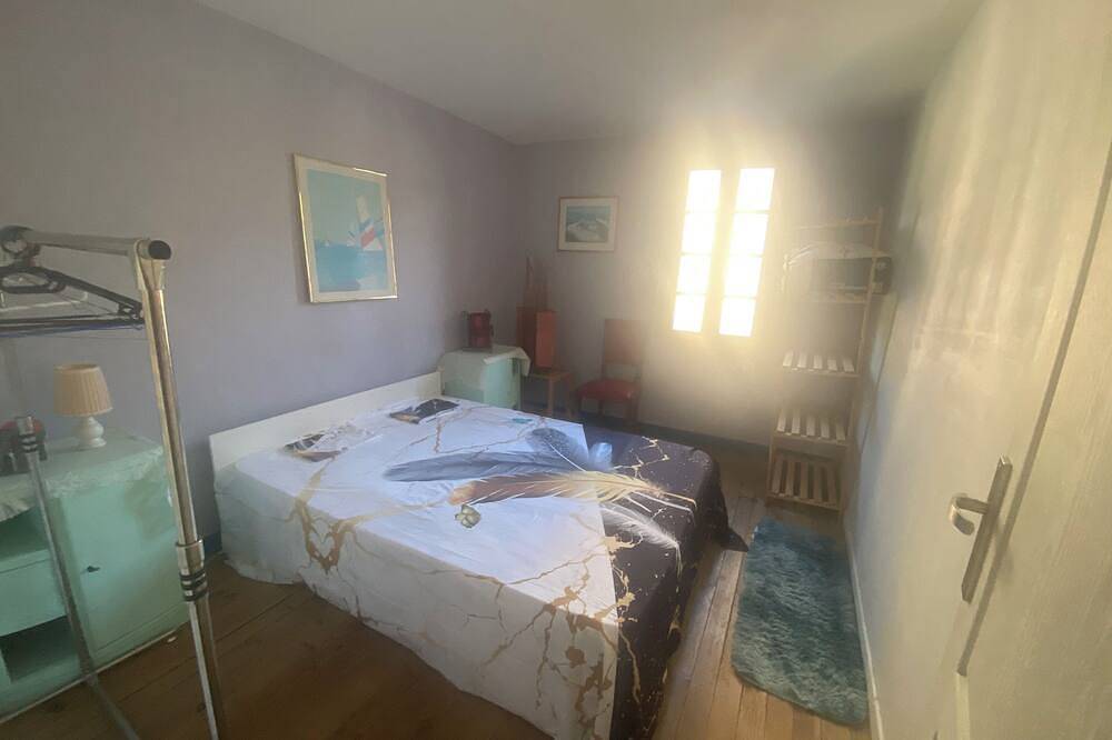 Près St Emilion Gîte 4 à 7 personnes 2 à 4 ch Clim Wifi Piscine Jardin Terrasse in Región de Libourne