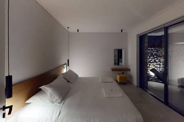 Villa for 4 People in Lesbos, Photo 2