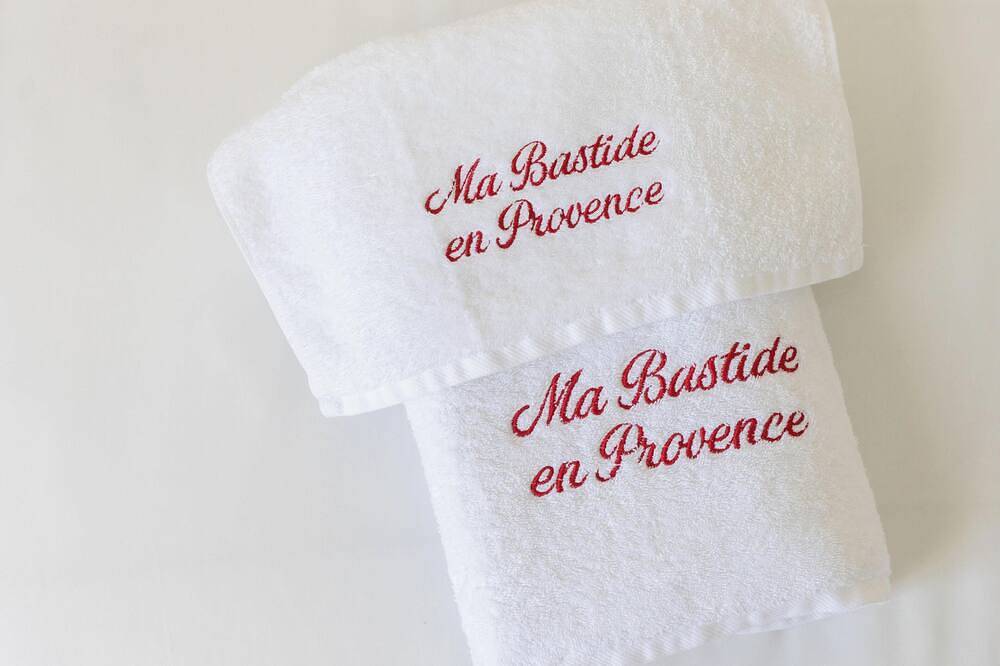 L'Olivier en Provence - House in quiet residence with pool terrace in Loriol-du-Comtat, Vaucluse