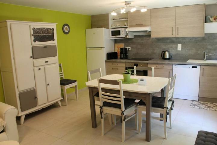 Location de vacances pour 6 personnes, avec jardin ainsi que piscine et vue, animaux acceptés à Saint-Sylvestre-sur-Lot - 3