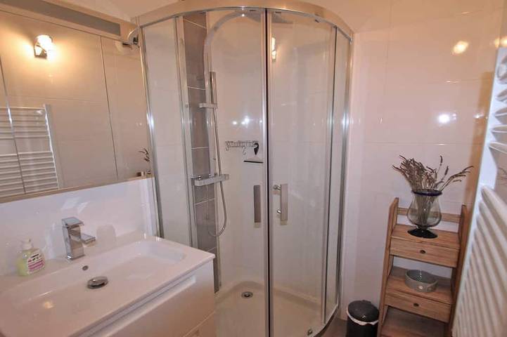 Gîte pour 4 personnes, avec terrasse dans Office de Tourisme Sainte Maxime - 4