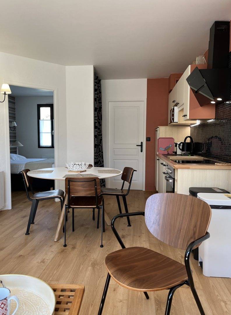 Bleuet, villa-gîte de charme avec patio-terrasse et parking in La Flotte, Île de Ré