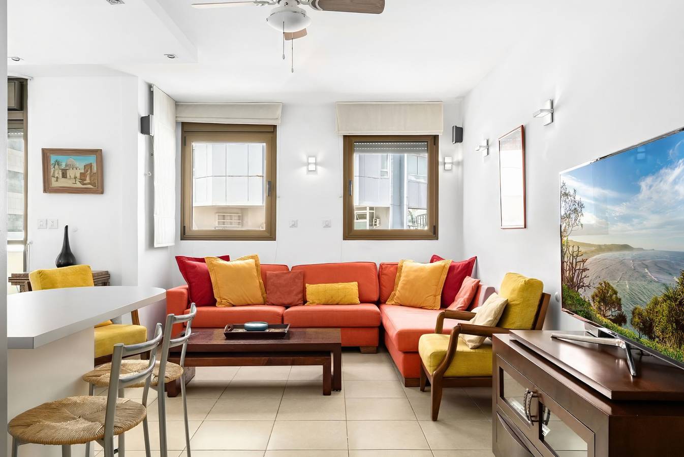 Appartement entier, Mamad Cosy Hideaway steps from Beach by Feelhome in Tel Aviv, District de Tel Aviv