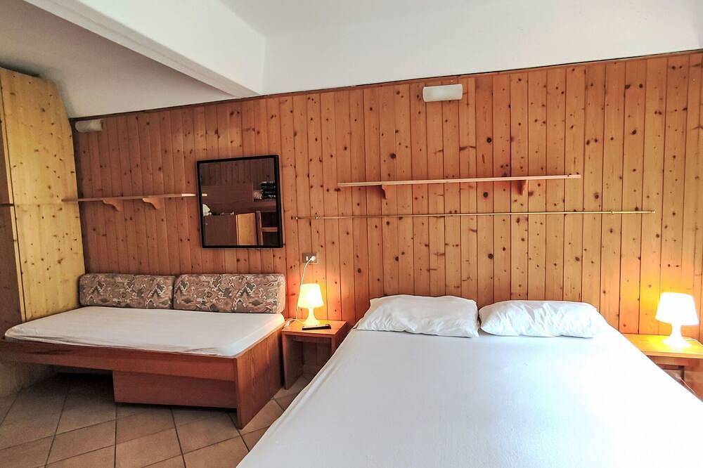 Appartement entier, Joli appartement pour 5 personnes avec Wifi, Tv et patio in Marilleva, Mezzana