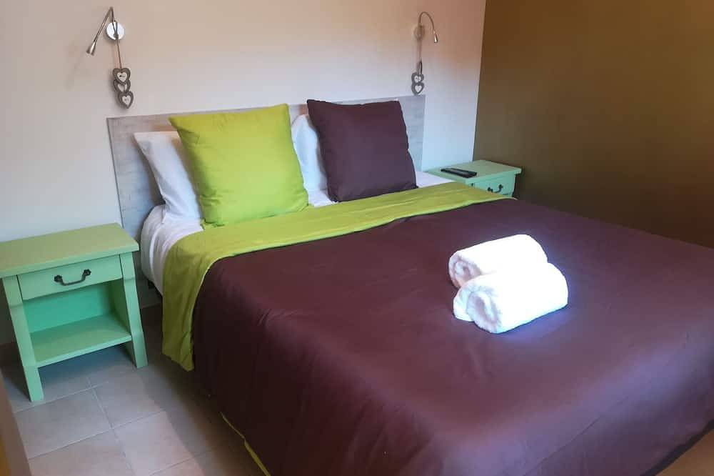 Apartamento entero, Exceptional gite with private spa in Savoie at Voglans in Voglans, Chambéry region