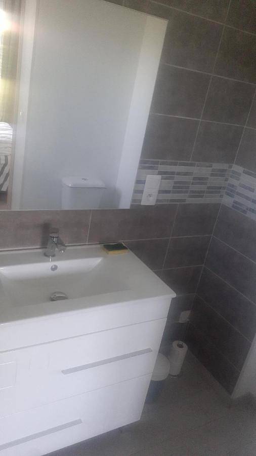 Location de vacances pour 2 personnes, avec terrasse et jardin à Montayral - 4