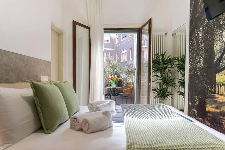 BnB für 4 Personen, mit Ausblick und Terrasse in Verona - 3
