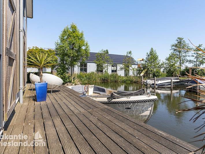 Vakantiehuis voor 4 personen, met tuin en uitzicht op het meer in Stavoren