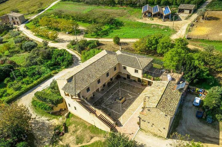 Casa vacanza per 25 persone, con giardino - 1