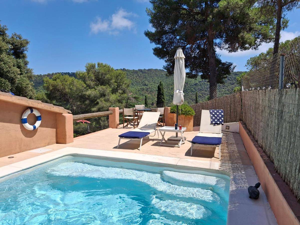 Ganze Wohnung, Les Alzines piscina Privada! B&B No cocina in Argentona, Costa del Maresme