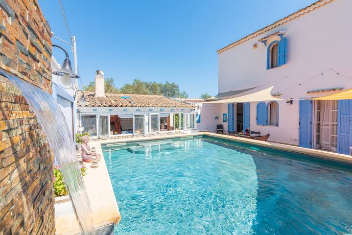 Ferienhaus für 10 Personen, mit Whirlpool und Garten