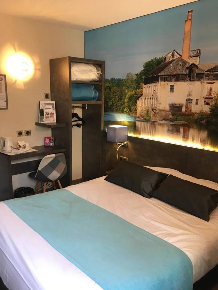 Hôtel pour 2 personnes, avec piscine, animaux acceptés à Saint-Junien - 3