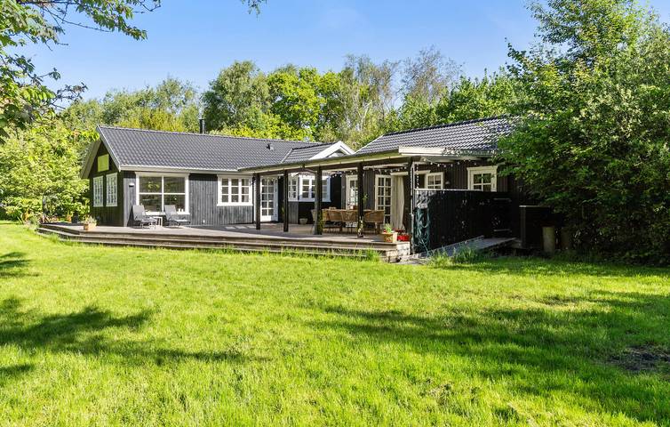 Ferienhaus für 8 Personen, mit Terrasse und Garten sowie Ausblick - 1