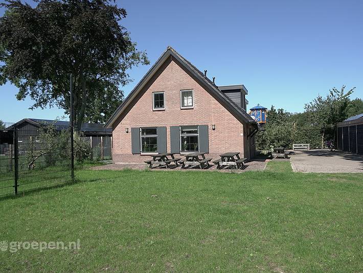 Vakantiehuis voor 20 personen, with Balkon/Terras and Terras as well as Zwembad and Sauna in Voorthuizen
