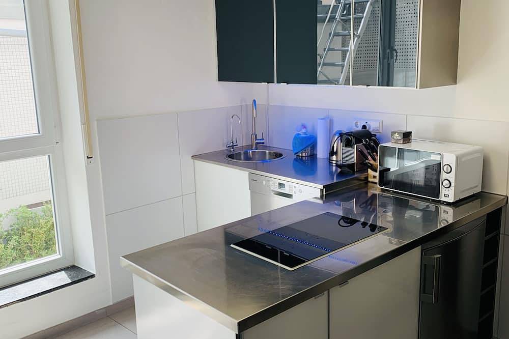 Ganze Wohnung, Stylish 2 room Loft City Center Ground Floor in Ulm, Schwaben