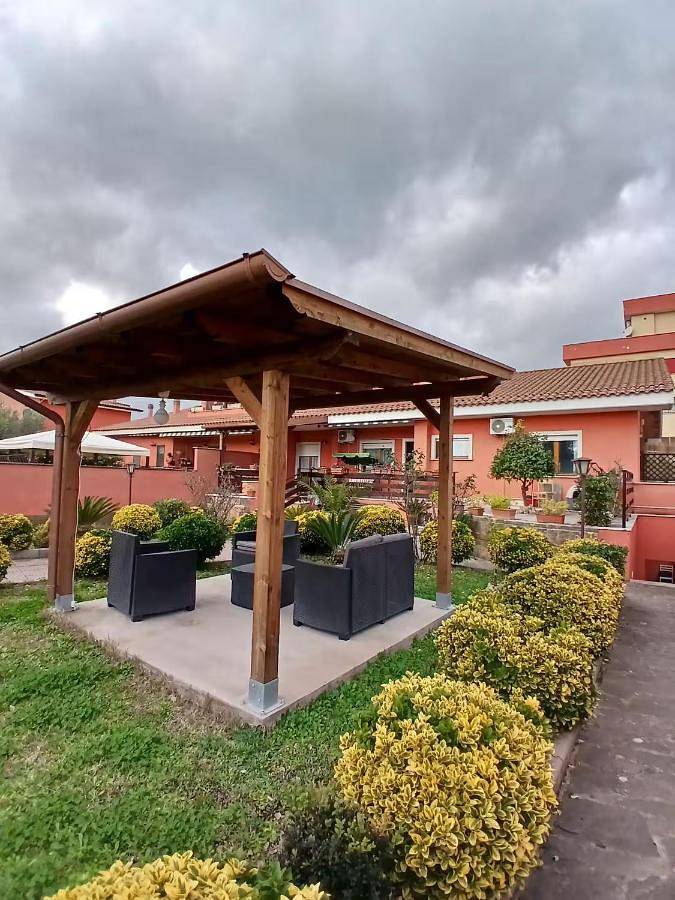 Appartamento per 4 persone, con balcone e panorama nonché giardino a Ciampino