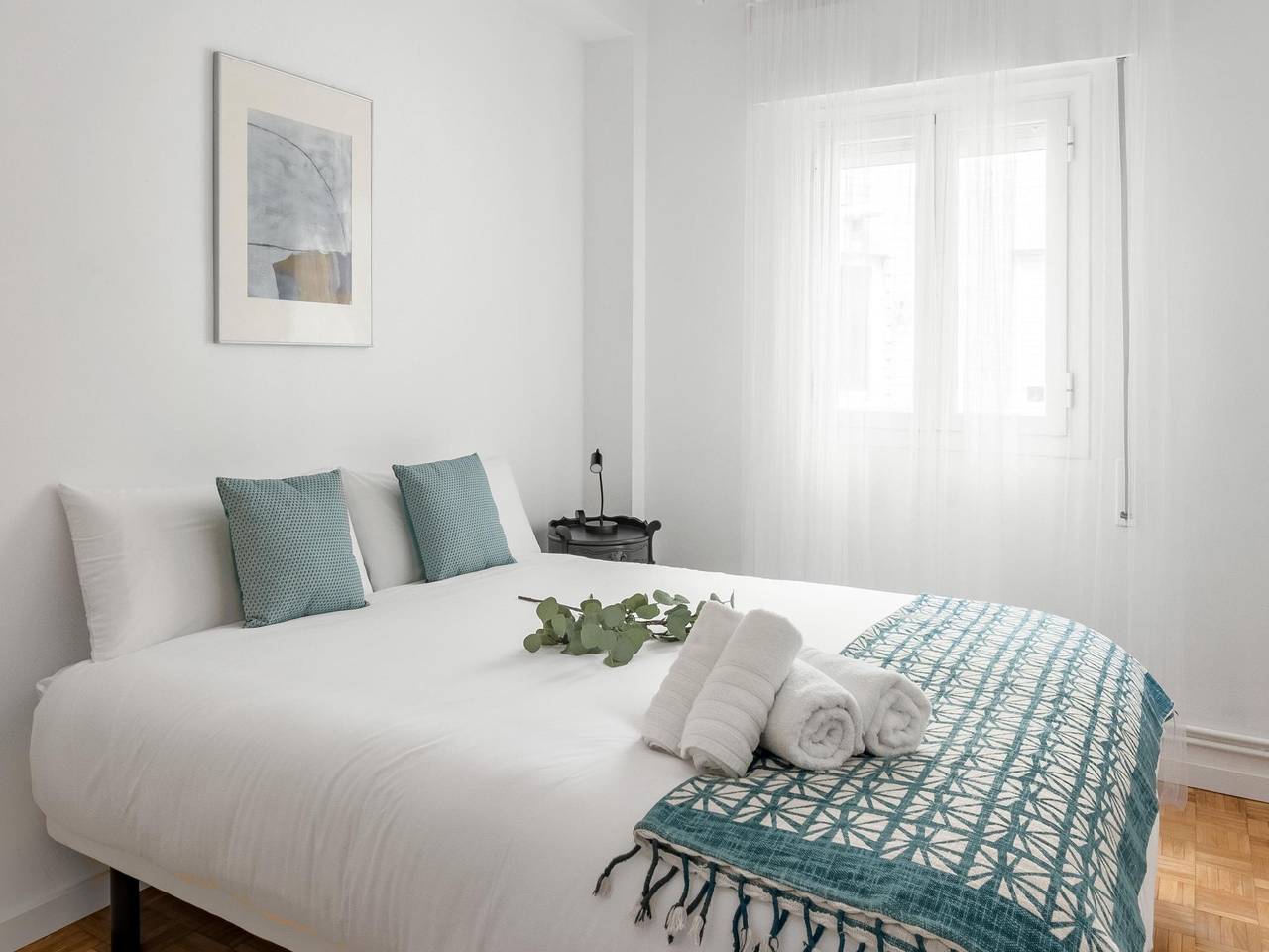 Entire vacation apartment, Charming La Latina Life - Temporary Stays with Balcony in Centro (Madrid), Madrid