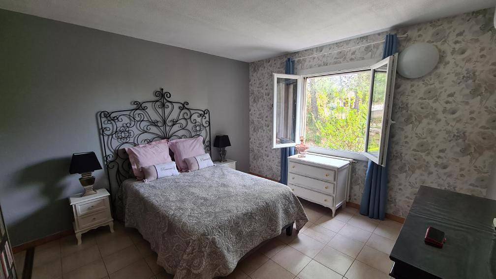 Gîte Romantic Room in Le Val, Région de Brignoles