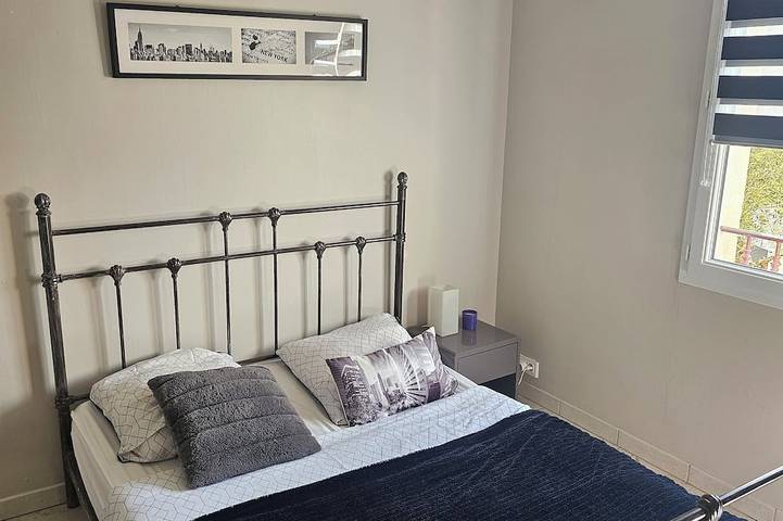 Location de vacances pour 8 personnes, avec jardin et jacuzzi, animaux acceptés à Le Revest-les-Eaux - 3