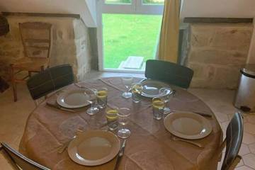 Gîte pour 5 personnes, avec jardin, animaux acceptés à Chailly-en-Bière