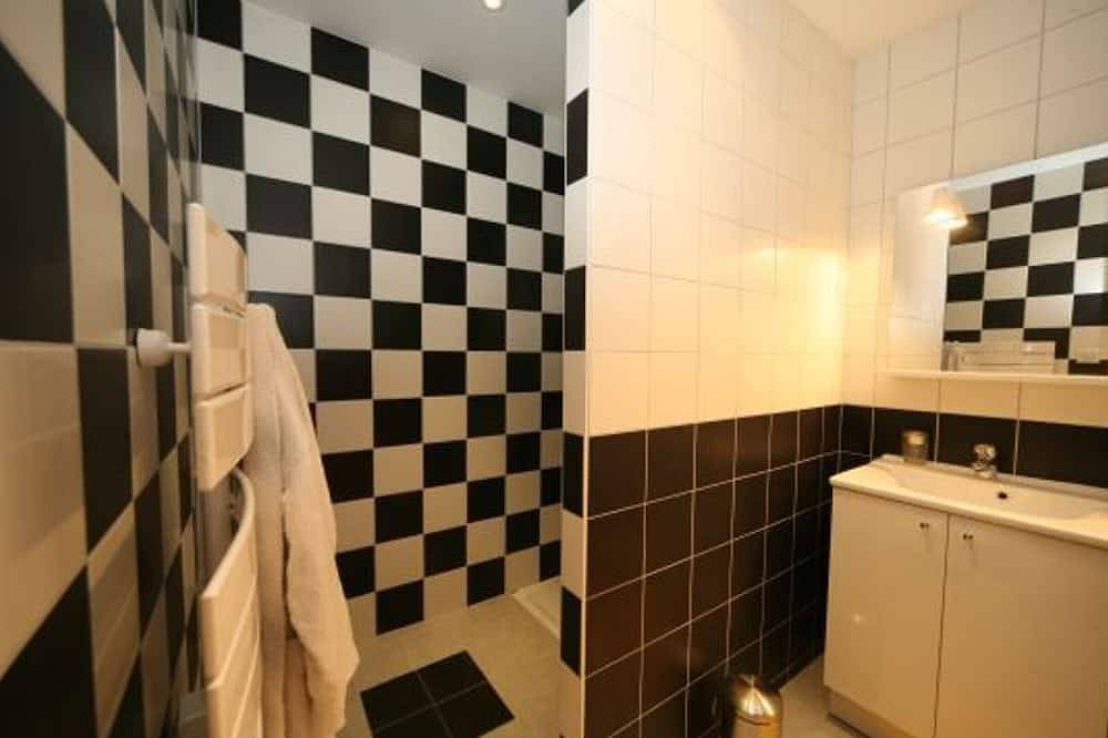 Spacious modern cottage, 8 pers, private terrace, pets allowed, Wifi in Vagney, Parc naturel régional des Ballons des Vosges