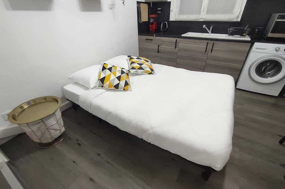 Entire apartment, Le Rislois des Baquets - Studio moderne et cosy in Pont-Audemer, Bernay region