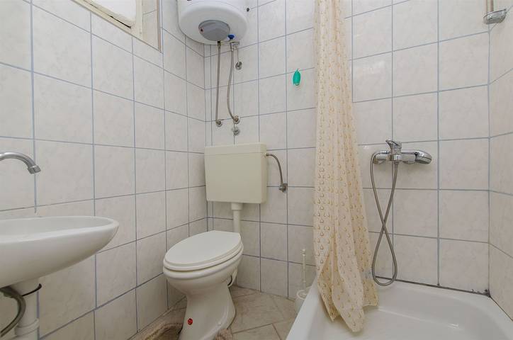 Ganzes Studio, Apartments Vladimir in Jadrtovac, Šibenik-Knin