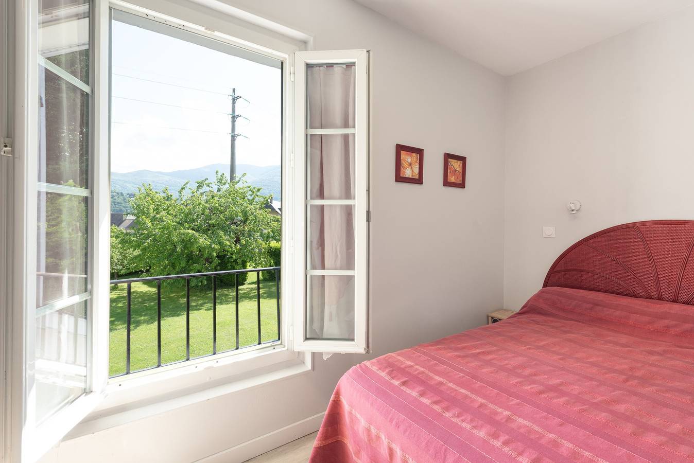 Ganze Wohnung, Ferienwohnung 'Mont De Gez' mit Bergblick, Gemeinschaftsgarten und Wi-Fi in Argelès-Gazost, Französische Pyrenäen