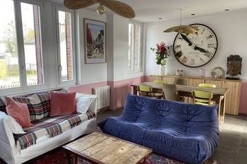 Location de vacances pour 6 personnes, avec jardin et terrasse à Bernay