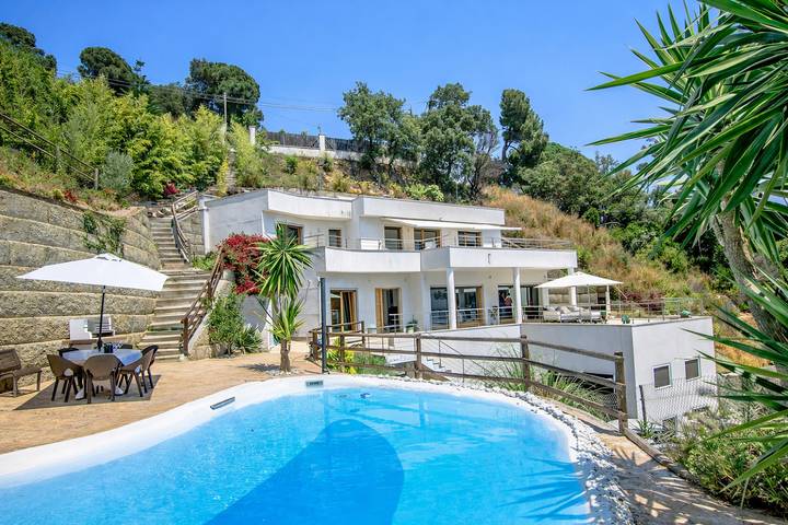Chalet para 9 personas, con jardín y piscina en Maresme