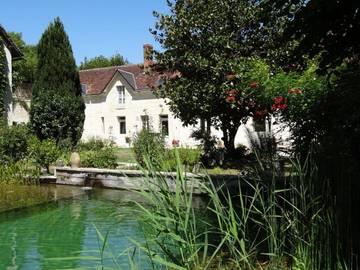 Chambre d’hôte pour 4 personnes, avec jardin et piscine ainsi que vue et sauna, adapté aux familles à Saint-Julien-de-Chédon