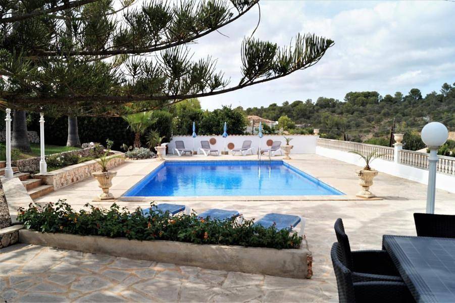 Nice House in Cala Romantica with Subtropical Garden and Close to Beach in Cala Romantica, Manacor