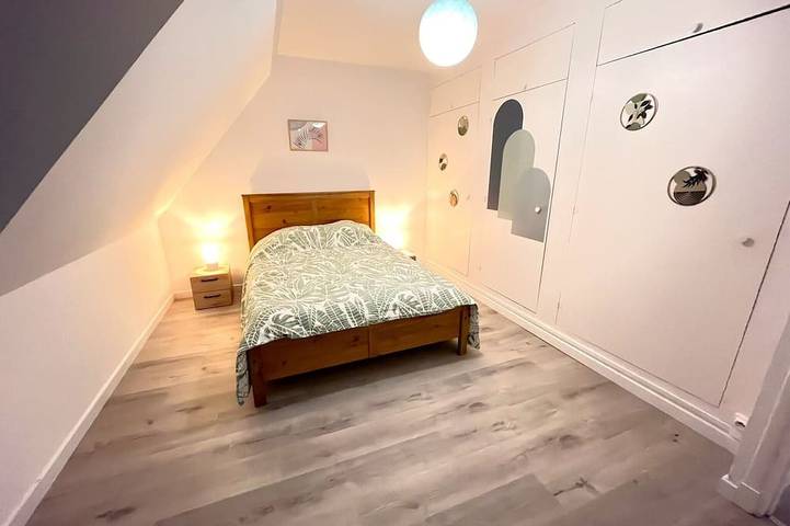 Le Duplex 68m2 apartment close to shops, town center and beach in Calais, Región de Calais